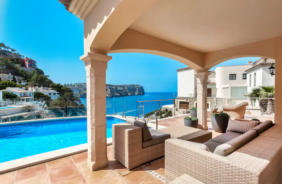 Cover SES GAVINES in Cala Moragues